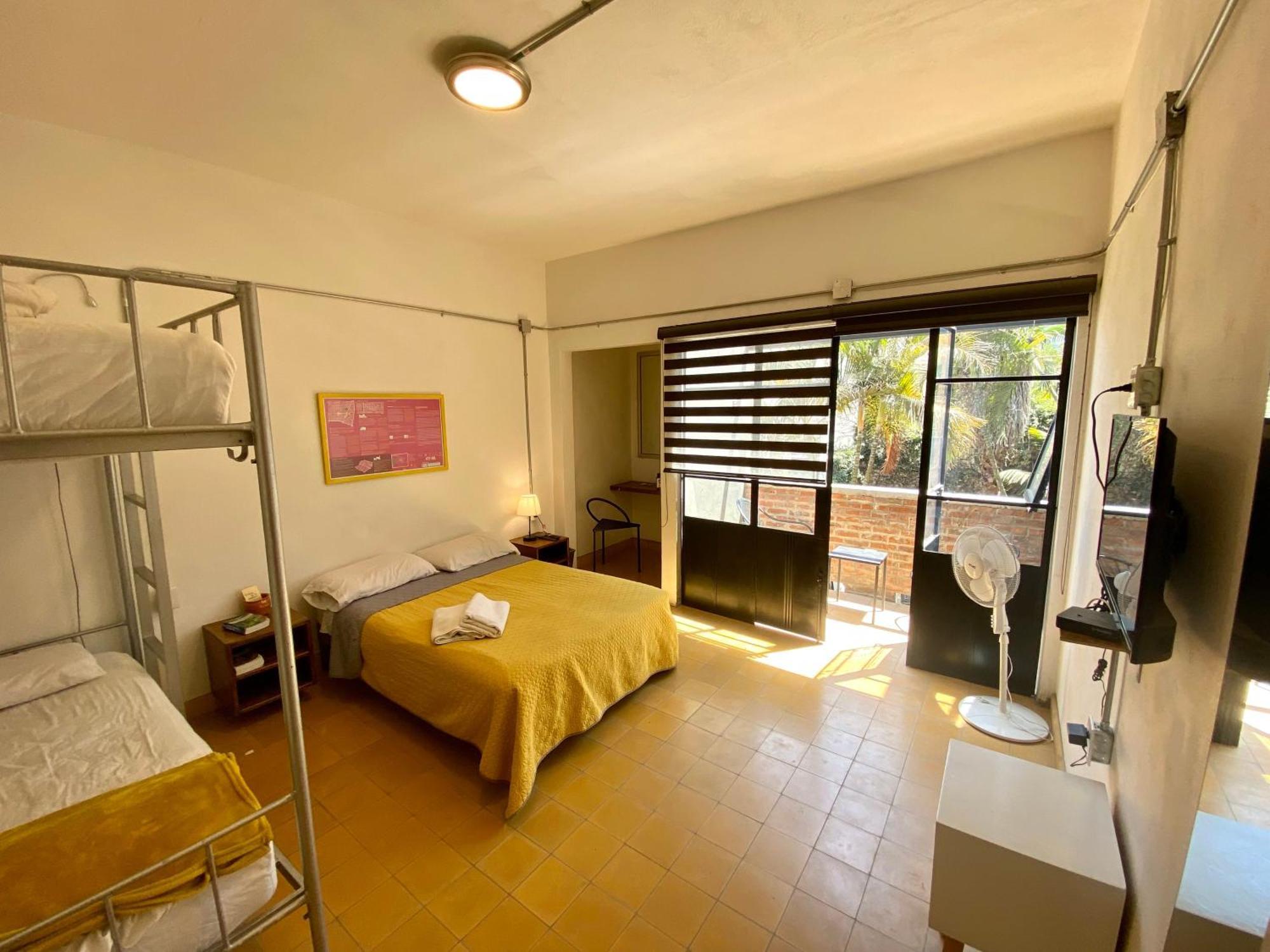 Hostel Hospedarte Chapultepec Guadalajara Ngoại thất bức ảnh